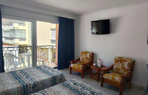 Apartamentos Leonor Carihuela - Photo 57