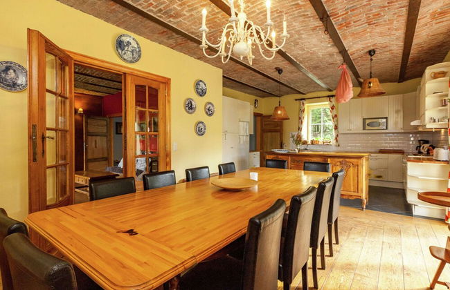 Wonderful Holiday Home in Saint-hubert With Sauna - Photo 11