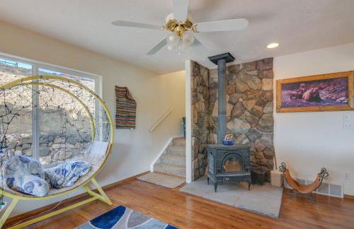 Alton Cabin with Deck about 2 Mi to Dixie Natl Forest! - Foto 5