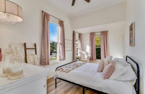 The Stanton Residence - Chic and Cozy Classic near Downtown - Foto 8