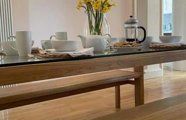 The Clock Tower Apartment - Spacious, Modern, 2 Bedroom Apartment , Southsea with Free parking - sleeps 4 - Photo 15