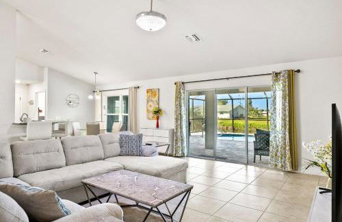 Newley Built Oasis Heated Pool Waterfront retreat - Foto 8