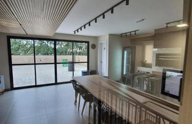 Studio Novo e completo perto da PUC - Foto 26