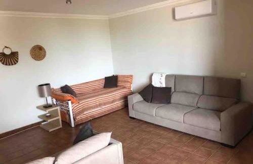 Apartamento encantador com piscina - Foto 10