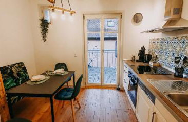 2BR Wohnen mit Aussicht in der malerischen Altstadt - gemütlich & zentral - Foto 3