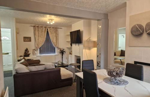 Beth House - Photo 11