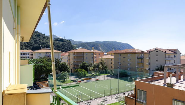 JOIVY Family Flat W/Terrace & Parking Near Beach - Foto 2, Immagine principale