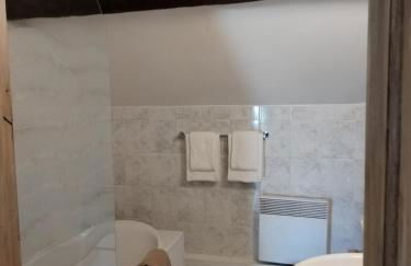 Domaine des Cerisiers - Piste cyclable & parking privé - Foto 19