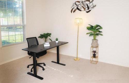 Media Room Pool Table Office Room Kitchen - Foto 4