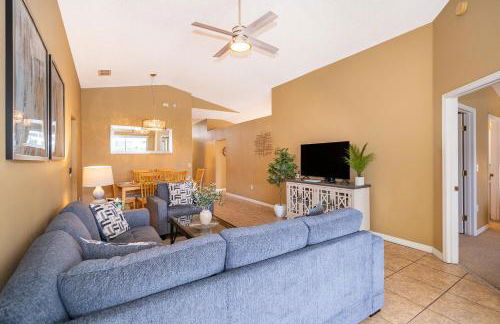 Family-Friendly 5-Bedroom Home With Pool Near Disney - Foto 15