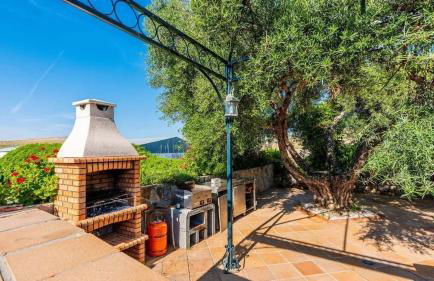 Spacious villa with private pool in Villamartin - Foto 19