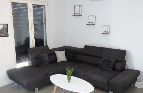 Duplex house Angela with private heated pool - Photo 52