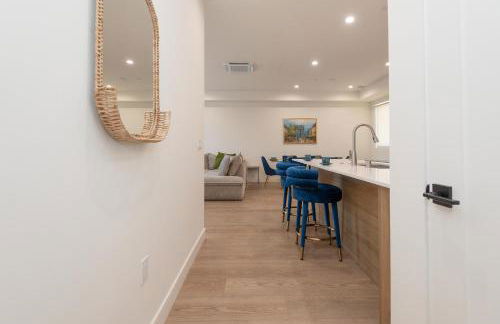 Stylish Apartments in Glendale with Free Parking - Foto 18