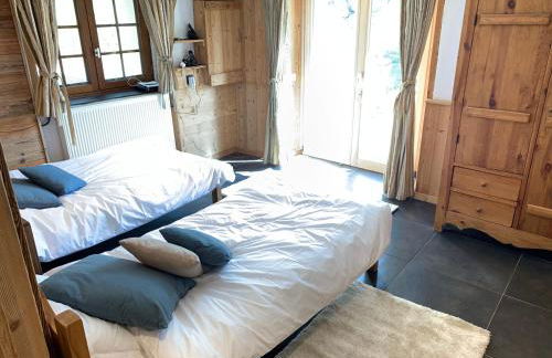 Savoyard Farmhouse - Sleeps 14 Garden & Parking - Foto 25