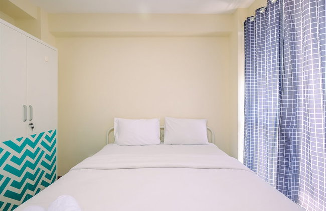 Homey And Cozy Living Studio Room At Tifolia Apartment - Foto 1