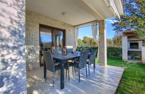 Family-Friendly Villa Amorea with Pool in Nature - Foto 42