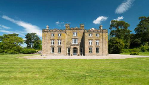 Newcourt Manor - Foto 1