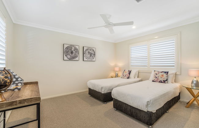 Newcastle Short Stay Apartments - Adamstown Townhouses - Photo 3