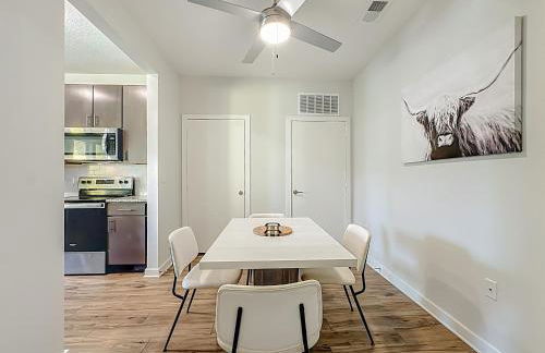 XL 1BR 2-King Beds Near Mayo Pool Gym Workspace - Foto 24