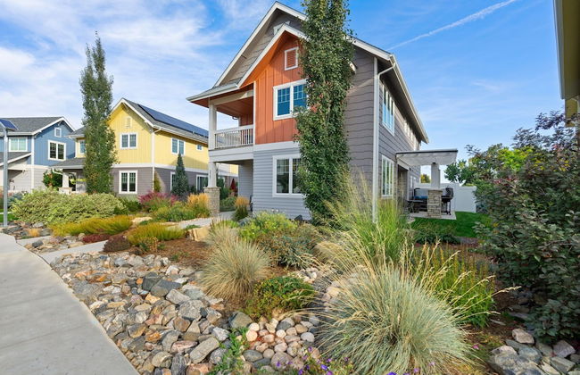 Quiet Urban Community – Designer Home W/ Hot Tub! - Foto 33