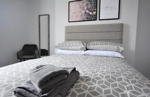 Central, Contractor&Family Friendly, SmartTV - Foto 29