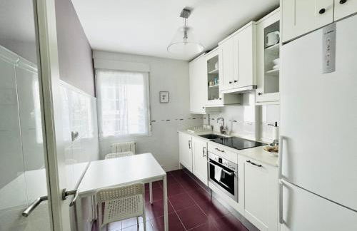 Cálido y acogedor en el centro de Burgos con Parking privado - Foto 11