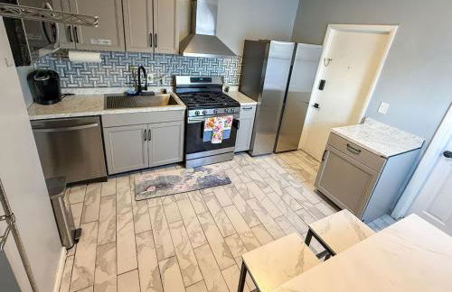 New 3 BR Apt in Elizabeth Railroad Style Path Train Bus Hospital EWR Airport NJ Manhattan NYC - Foto 25