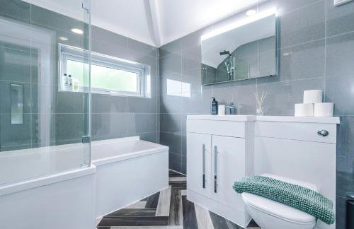 Comfortable & Spacious 3BR House near Coop Live Arena & Etihad Stadium with free Parking - New Management Since Jan '26 - Foto 19