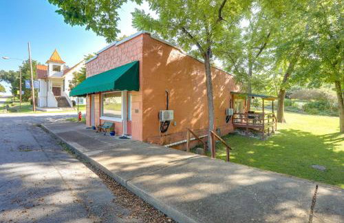 Walk to White River Cozy Studio, Driftys Hideaway - Foto 23