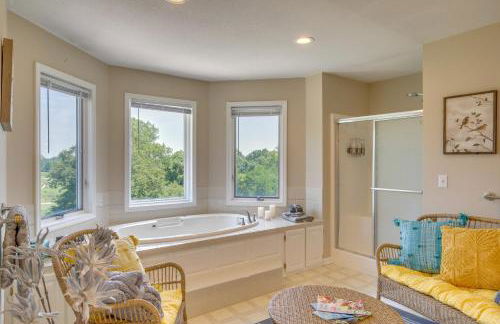 Country Living with Spacious Yard Sibley Home! - Foto 14