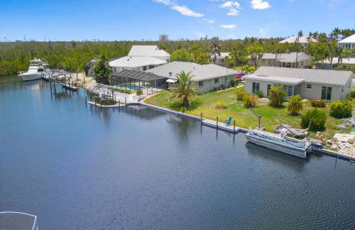 Salty Sunrise by Distinctive Beach Rentals - Foto 9