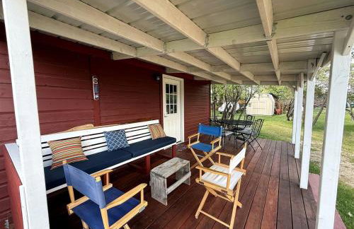 Charming Montana Bungalow with Madison River Views, Steps from Main Street in Ennis, MT - Foto 21