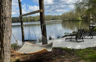 Lakeside Oasis with Kayaks, Hot Tub, & Fire Pit - Foto 15