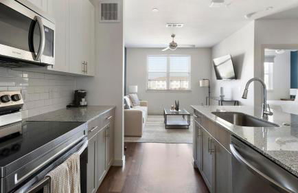 Landing Modern 2BD Gym Pool - Foto 38