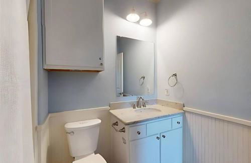 Central 2BR 2BA Easy Beach Access Sleeps 10 - Foto 52