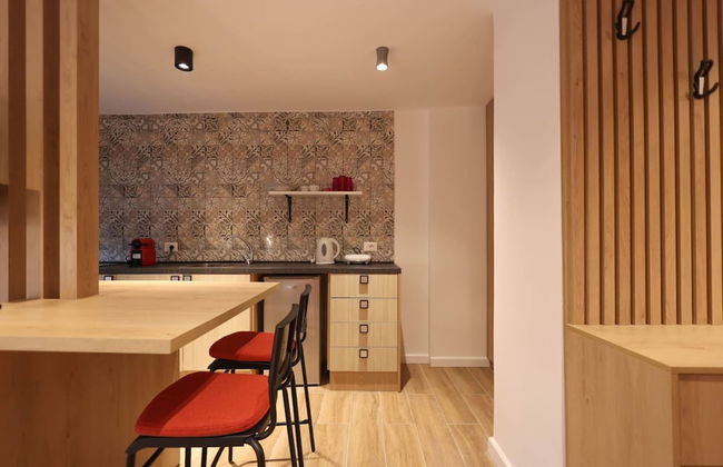 Grandstay Studios 102 - Photo 6