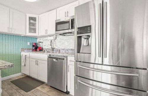 Beautiful Condo Right on the Beach - Foto 9