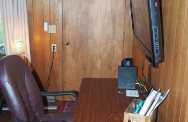 Birch Shores Resort - The Hemlock Cottage - Foto 12