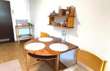 Ganze Wohnung in Karlsruhe, 2 Schlafzimmer, 3 Betten, Küche, Bad, Altbau, Stadtmitte - Foto 2