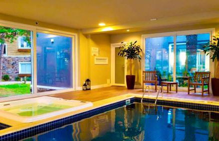 Apto Lindo e Completo com piscina e jacuzzi - Photo 41
