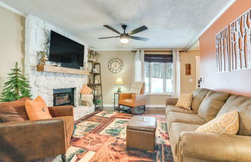 Private Hot Tub and Deck Gaylord Family Home! - Foto 4