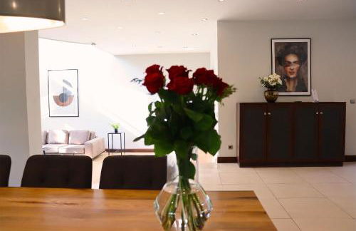 Das Rosenhaus - luxoriöses Ferienhaus mit viel Platz für die ganze Familie von "Momentic" - Foto 18