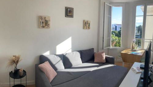 Cannes Centre Apartment 2-Room by Palais des Festivals & Beach - Foto 2