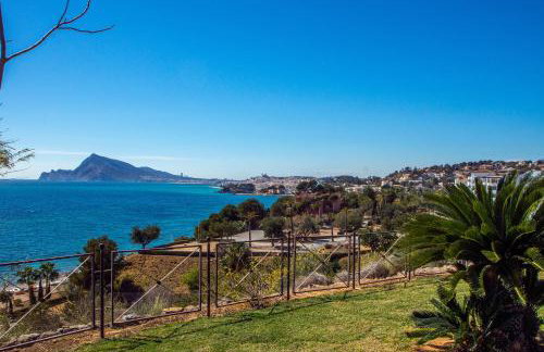 Apto frente al mar con piscina - Foto 44