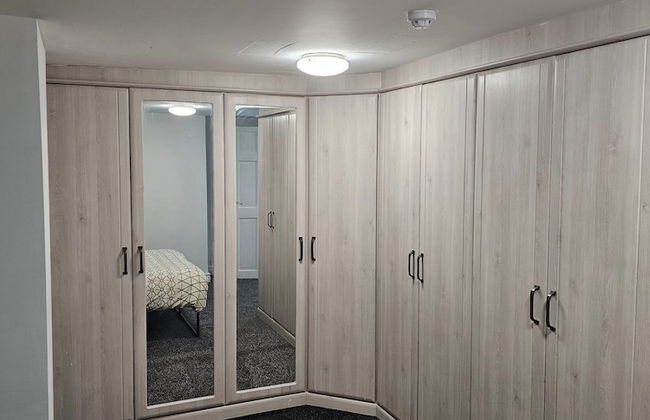 Basement Apartment Near City Centre - Foto 5