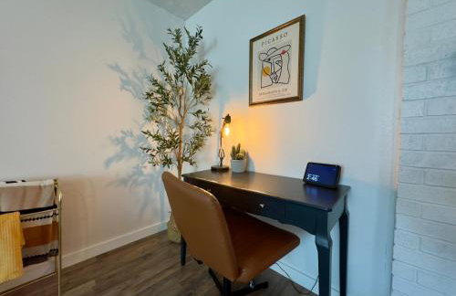 5 Star Stay Large Remodeled Modern 4BR Near UNT and TWU Sleeps 10 - Foto 8