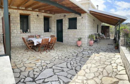 Konstas Stone Island House in Meganisi - Photo 3