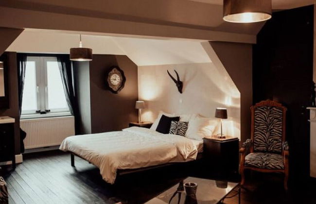 Castle in Spa With Lake View & Heated Pool - Foto 6