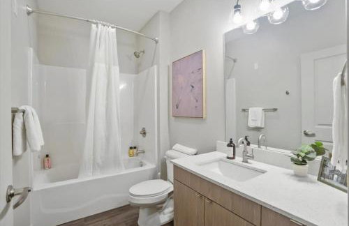 CozySuites Roomy 1BR, Lawrenceville - Foto 16