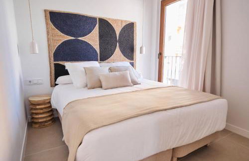 Slow Home Apartments - Photo 2